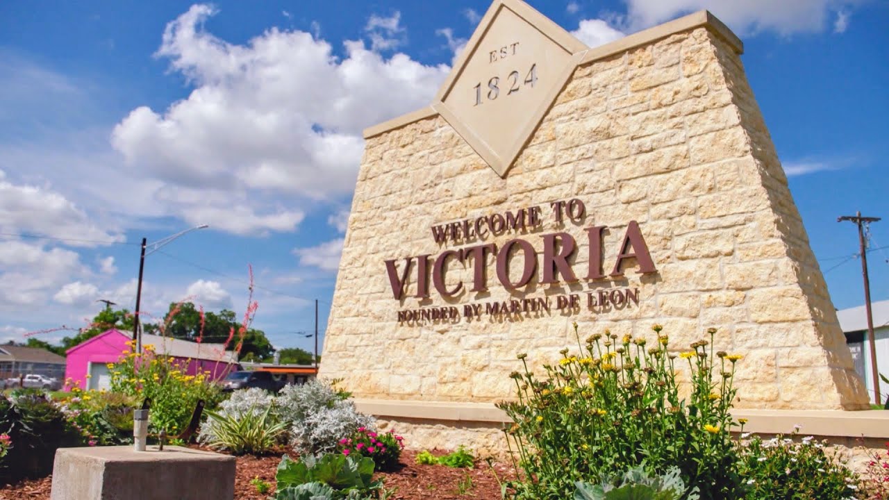 No Restaurants Yet in Victoria — But We’re Almost There!